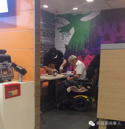 2015那些最暖的瞬间:明年,一起做这样的人,好么~