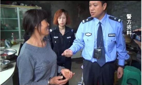 47岁妇女玩转4个男人：约情人杀情夫后尸藏山洞